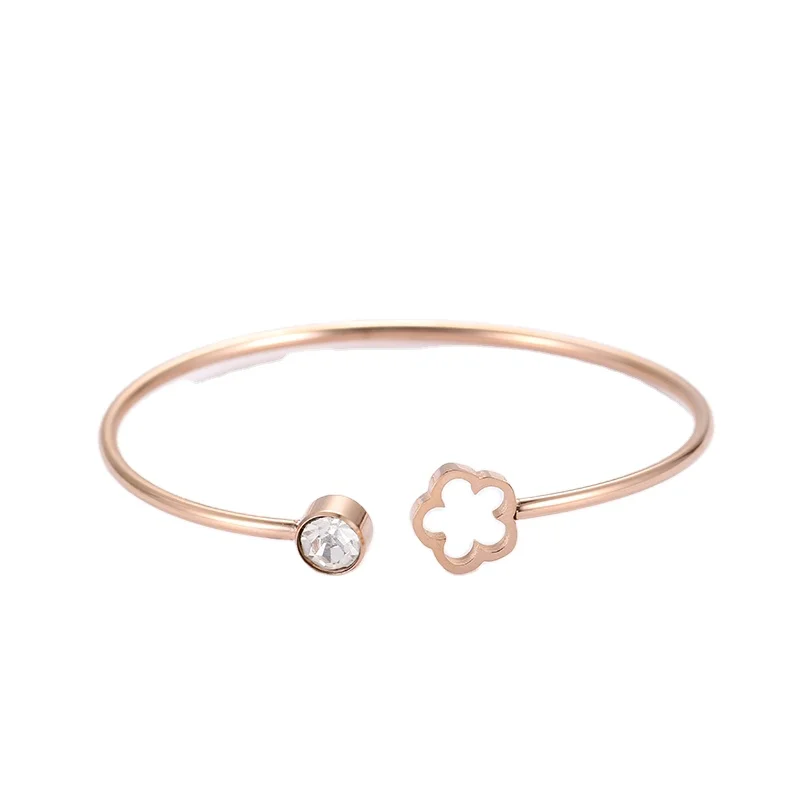 Popular charm Gilded Stainless Steel Round Zircon Hollow flower Geometric Cuff Bracelet
Popular charm Gilded Stainless Steel Round Zircon Hollow flower Geometric Cuff Bracelet