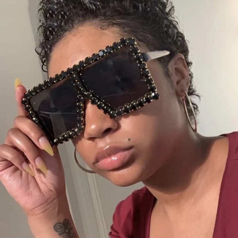 SKYWAY Oversized Square Diamond Sunglasses Women Big Frames Glasses Crystal One-piece Female Sun Glasses Rhinestone 
SKYWAY Oversized Square Diamond Sunglasses Women Big Frames Glasses Crystal One-piece Female Sun Glasses Rhinestone