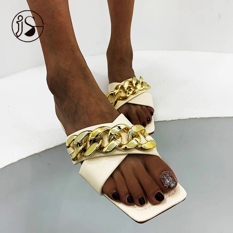 2021 popular versatile metal buckle decorative slippers simple and fashionable flat bottomed square head women's slippers
2021 popular versatile metal buckle decorative slippers simple and fashionable flat bottomed square head women's slippers