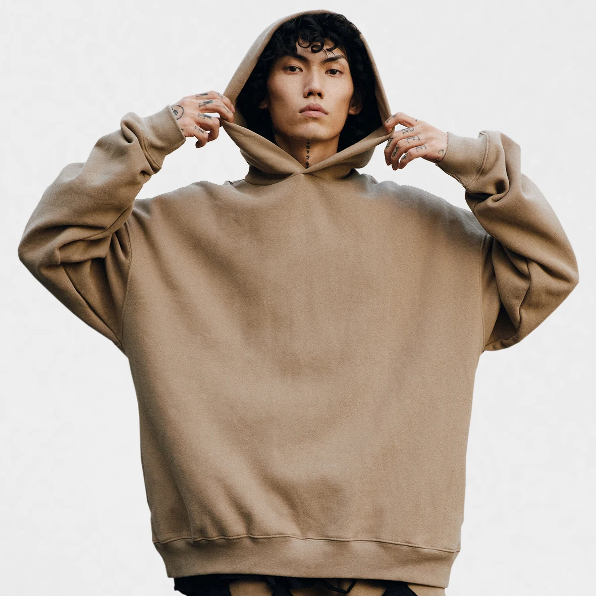 New Fashion Wintwe And Fall Solid Color Long Sleeve Pullover Hooded Sweatshirt Men Custom Cotton Hoodies With 4 Colors
New Fashion Wintwe And Fall Solid Color Long Sleeve Pullover Hooded Sweatshirt Men Custom Cotton Hoodies With 4 Colors