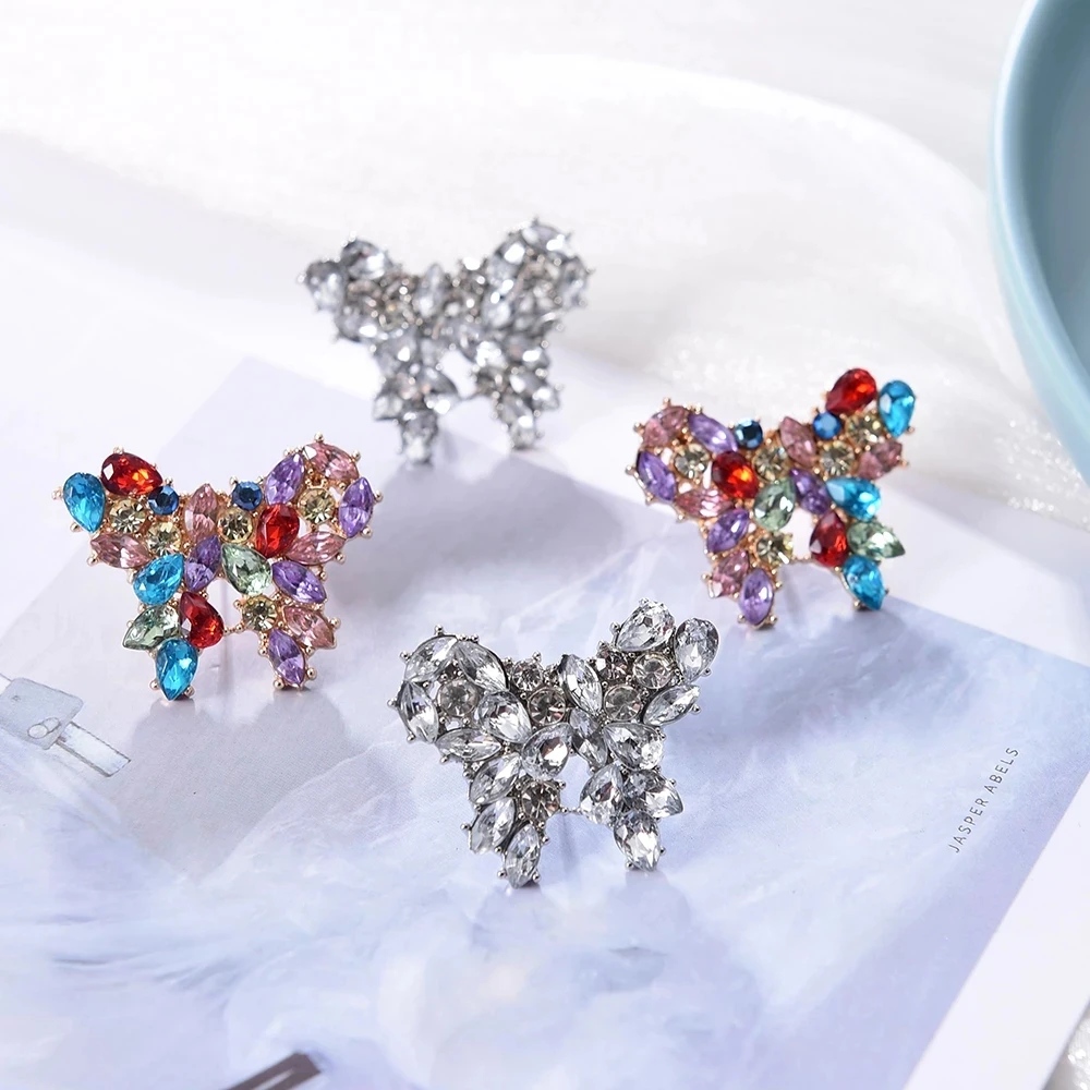 Girls Colorful Crystal Statement Earrings Trendy Party Jewelry Wholesale New Design Cute Butterfly Stud Earrings For Women, Many colors fyi
Girls Colorful Crystal Statement Earrings Trendy Party Jewelry Wholesale New Design Cute Butterfly Stud Earrings For Women, Many colors fyi