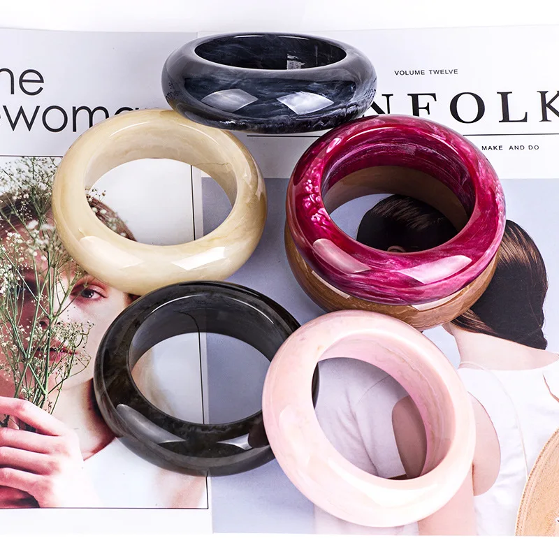 Hot Selling Exaggerated Bracelet Acrylic Resin Circle Ring Women Bangles Bracelet Wholesale 2021
Hot Selling Exaggerated Bracelet Acrylic Resin Circle Ring Women Bangles Bracelet Wholesale 2021