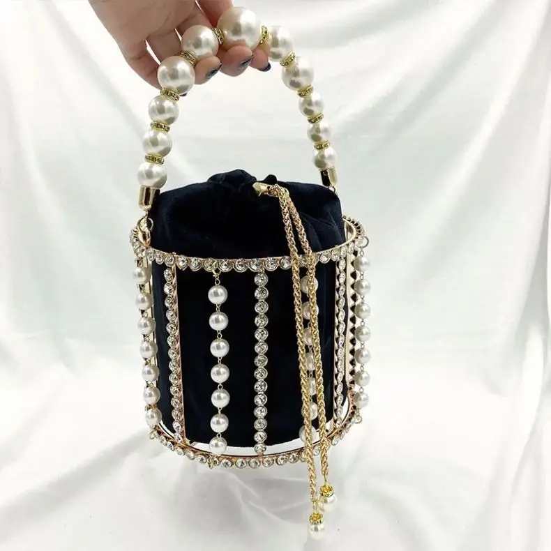 Luxury Women Rhinestone Bucket Cage Clutch Bags Ladies Pearl Clutch With Metal Chain Pearl Bucket Handbag Woman Purse, As pictures
Luxury Women Rhinestone Bucket Cage Clutch Bags Ladies Pearl Clutch With Metal Chain Pearl Bucket Handbag Woman Purse, As pictures