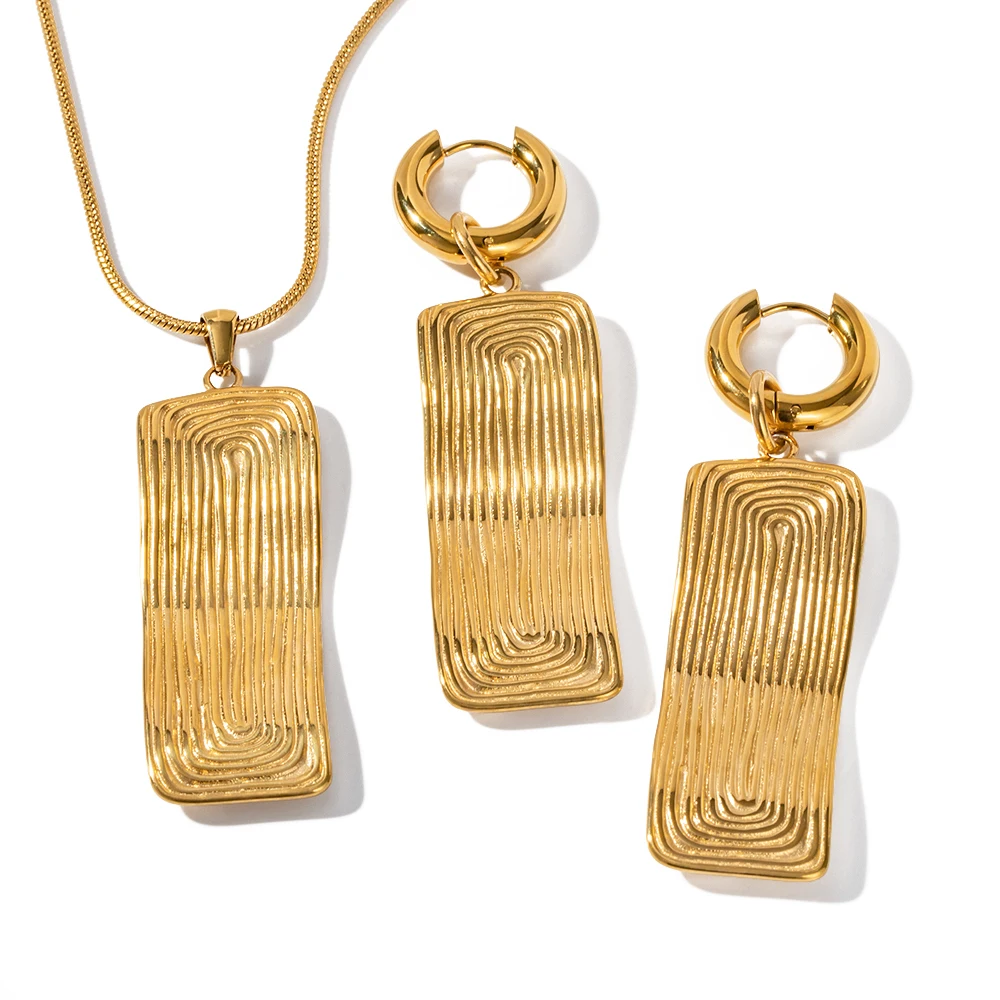 18K PVD Gold Plated Threaded Rectangular Pendant Necklace Stainless Steel Texture Stud Earrings for Women
18K PVD Gold Plated Threaded Rectangular Pendant Necklace Stainless Steel Texture Stud Earrings for Women