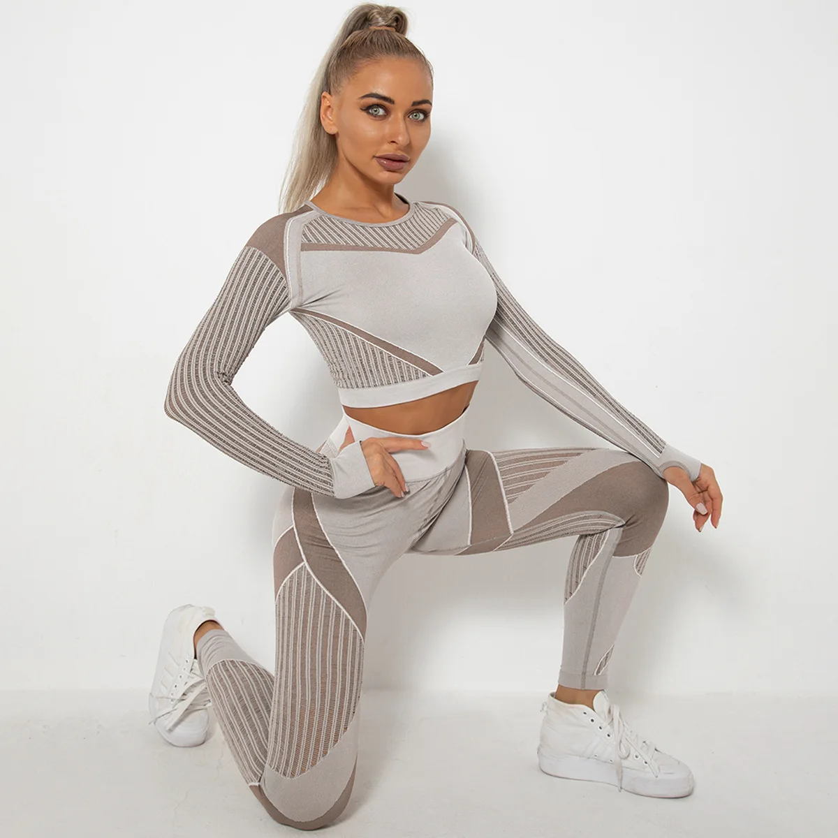 Training Gym Wear Sports Yoga Clothing Seamless Mesh Leggings Crop Top FitnessWorkout Women Set Hollow yoga clothes sets
Training Gym Wear Sports Yoga Clothing Seamless Mesh Leggings Crop Top FitnessWorkout Women Set Hollow yoga clothes sets