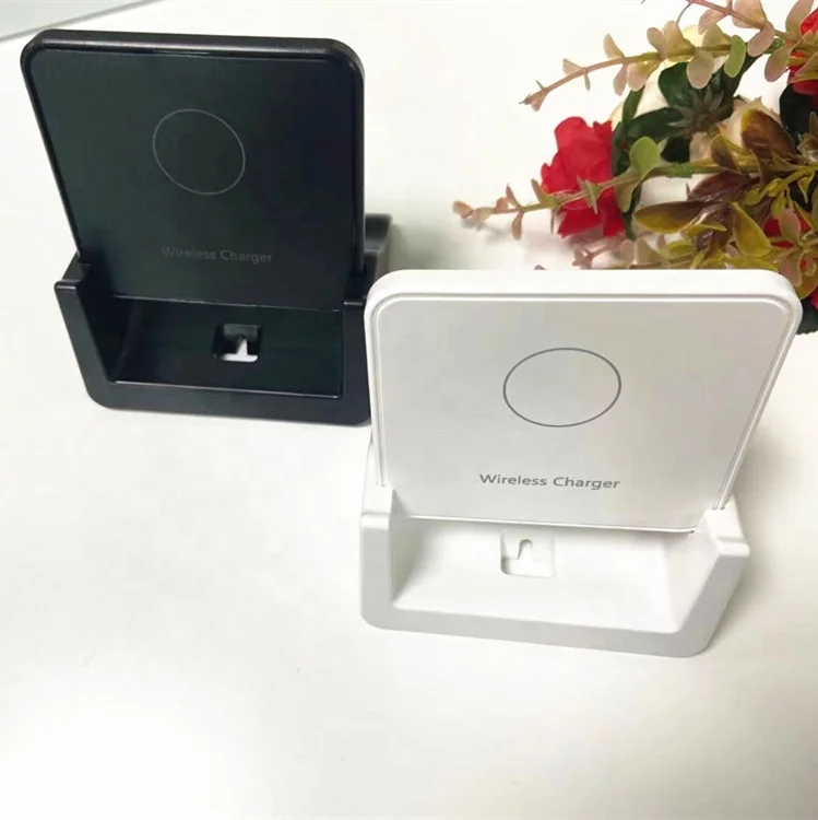 QAFAB Cellphone USB Charger High Quality Desktop Wireless Charger for iphone 13 
QAFAB Cellphone USB Charger High Quality Desktop Wireless Charger for iphone 13