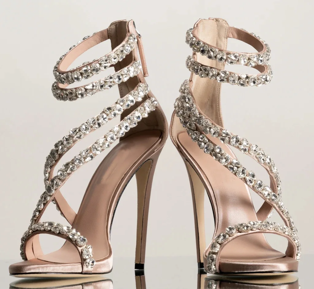 NSH059 Back Zipper Crystal Stones Strap Open Toe Sandal Women Diamond High Heels, Customized color
NSH059 Back Zipper Crystal Stones Strap Open Toe Sandal Women Diamond High Heels, Customized color