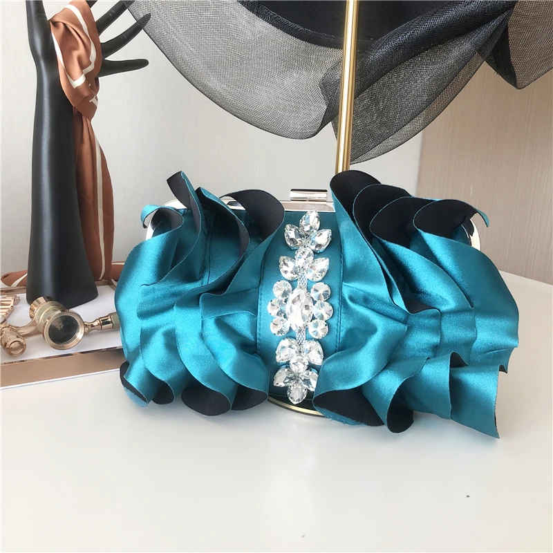 Trendy Woman Clutch Purse Crystal Bridal Prom Party Bag Elegant Fashion Silk Wedding Handbag Rhinestone Evening Bag, Red/green/blue
Trendy Woman Clutch Purse Crystal Bridal Prom Party Bag Elegant Fashion Silk Wedding Handbag Rhinestone Evening Bag, Red/green/blue