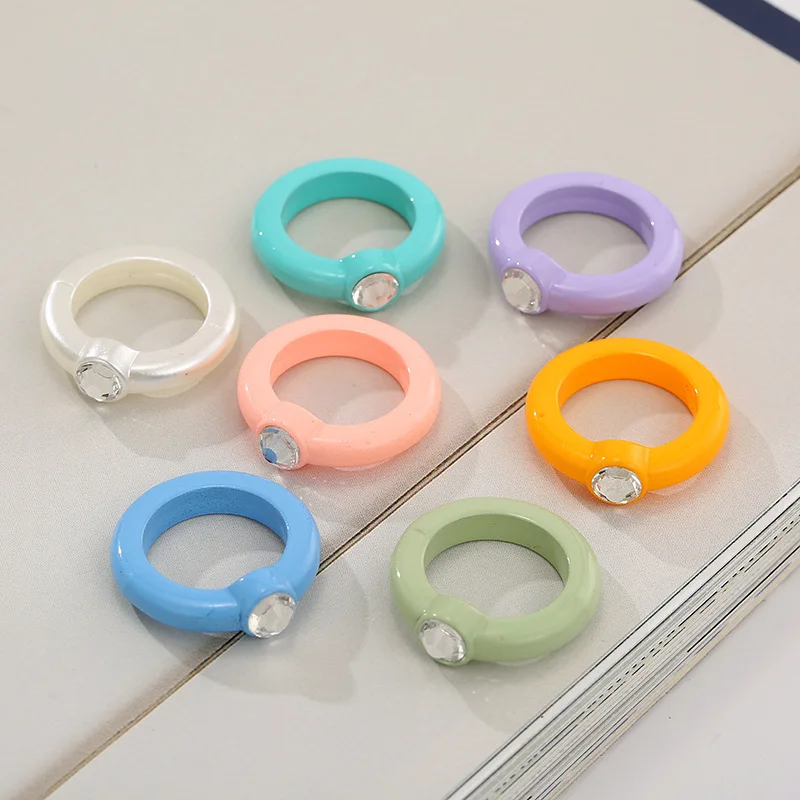 OUYE Fashion retro ring female trend candy color diamond ring colorful resin diy ring accessories wholesale
OUYE Fashion retro ring female trend candy color diamond ring colorful resin diy ring accessories wholesale