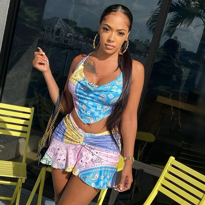 S7381 - 2021 new arrivals sexy fashion sleeveless printed backless crop top and skirt women two piece set
S7381 - 2021 new arrivals sexy fashion sleeveless printed backless crop top and skirt women two piece set