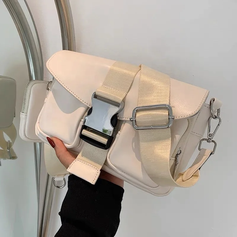Trendy high-end buckle three-in-one pocket chest bag ins popular fashion pu leather chain shoulder messenger bag
Trendy high-end buckle three-in-one pocket chest bag ins popular fashion pu leather chain shoulder messenger bag