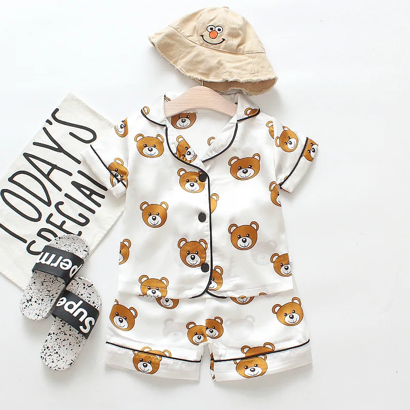 White bear print short sleeve summer silk satin pajamas kids pijamas boy baby sleepwear
White bear print short sleeve summer silk satin pajamas kids pijamas boy baby sleepwear