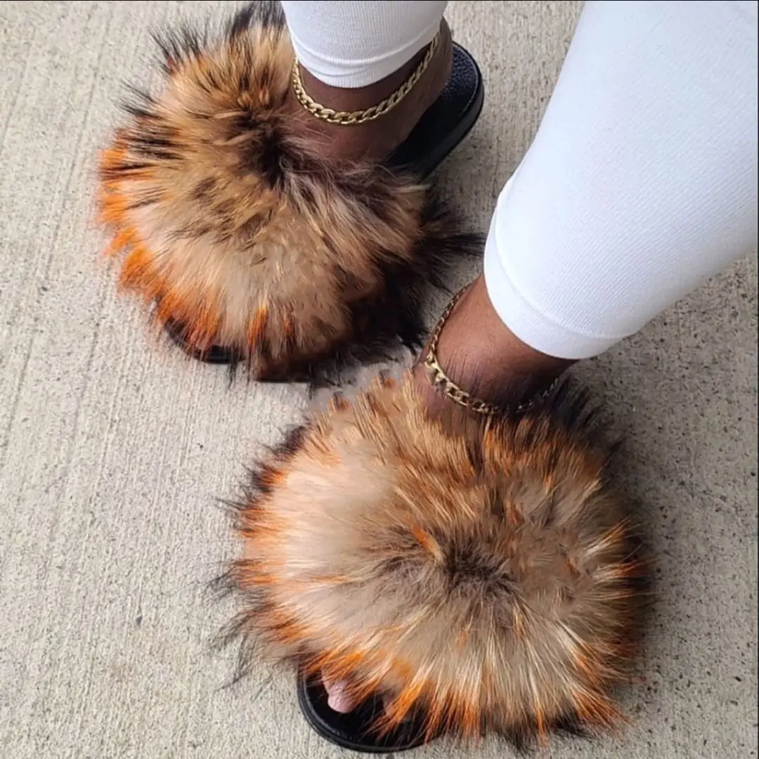 Fur bedroom slippers women real fox slides summer indoor fur slipper real fox fur for slippers, Color matching or can be customized according to requirements
Fur bedroom slippers women real fox slides summer indoor fur slipper real fox fur for slippers, Color matching or can be customized according to requirements