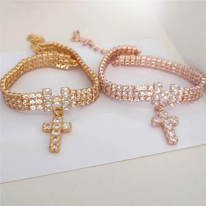 Pet Necklace Collar Letter Cross Zircon Collar Three Drain Diamond Cat and Dog Jewelry High end Collar
Pet Necklace Collar Letter Cross Zircon Collar Three Drain Diamond Cat and Dog Jewelry High end Collar
