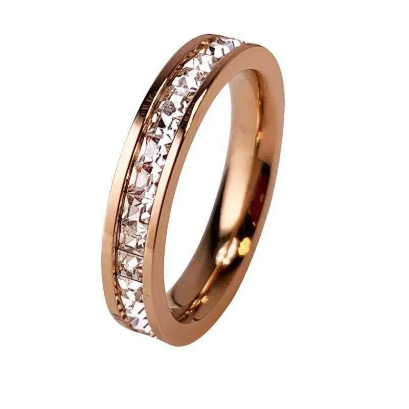 Fashion Single Row Diamond Set Stainless Steel Ring Single Row Small Square Zircon Diamond Gold Ring For Women
Fashion Single Row Diamond Set Stainless Steel Ring Single Row Small Square Zircon Diamond Gold Ring For Women