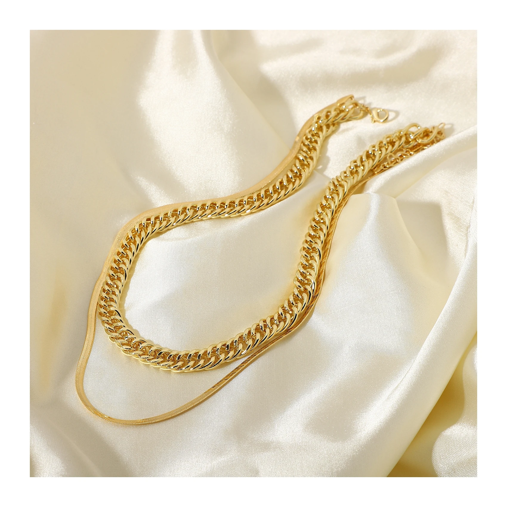 Top Quality 14k Gold Plated Stainless Steel Waterproof Jewelry Charm Snake Chain Necklace For Women, As the picture shows
Top Quality 14k Gold Plated Stainless Steel Waterproof Jewelry Charm Snake Chain Necklace For Women, As the picture shows