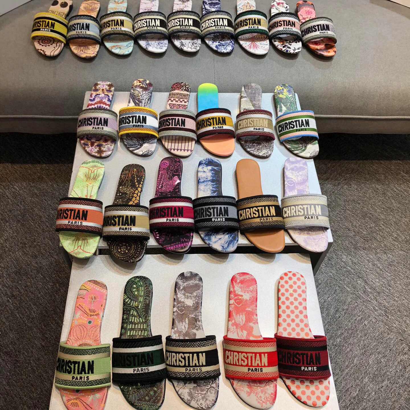 Hot Selling Embroidered Flat Ladies Slippers New Style Sepatu 2021 Holiday beach soft sandles Women sandals
Hot Selling Embroidered Flat Ladies Slippers New Style Sepatu 2021 Holiday beach soft sandles Women sandals