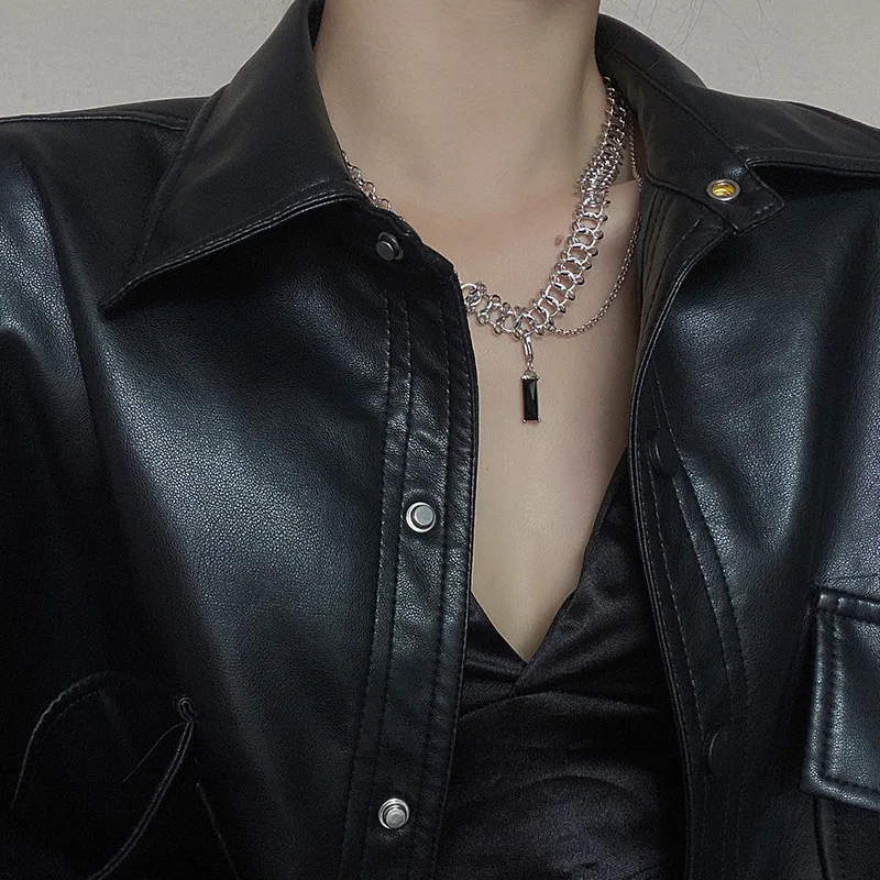 Ins trend stitching multi-layer heavy metal thick chain gemstone pendant necklace women
Ins trend stitching multi-layer heavy metal thick chain gemstone pendant necklace women