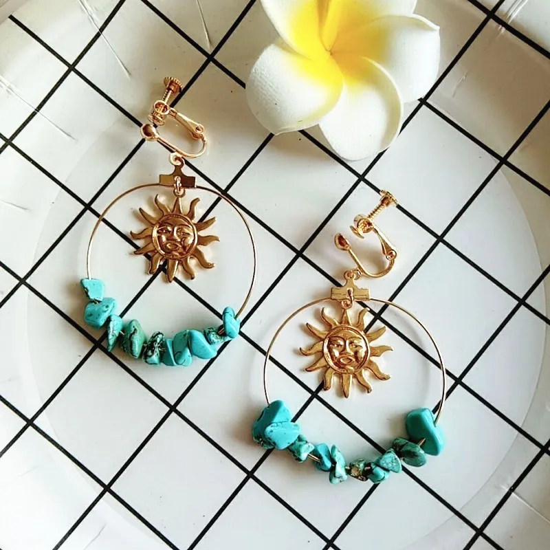 New Retro Turquoise Gold Coin Pendant Earrings Fashion Trendy Bohemian Gold Plated Sun Hoop Earrings
New Retro Turquoise Gold Coin Pendant Earrings Fashion Trendy Bohemian Gold Plated Sun Hoop Earrings
