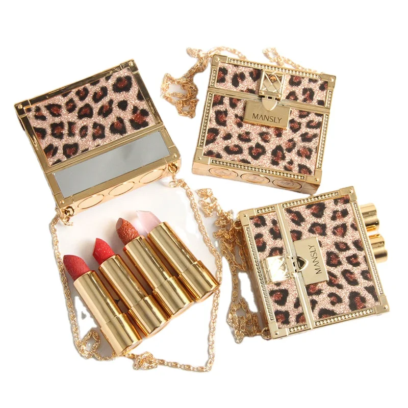 3 in 1 Charming Aristocratic Chain Bag Lipstick Velvet Texture Waterproof Matte Nude Long lasting Mirco-carving Paste Lipstick
3 in 1 Charming Aristocratic Chain Bag Lipstick Velvet Texture Waterproof Matte Nude Long lasting Mirco-carving Paste Lipstick