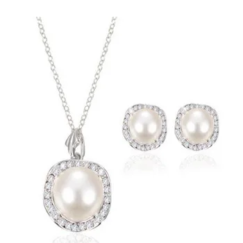 Single Big Pearl Studded Side Crystal Shape Style African Costume Pattern Wedding Party Necklace Earring Jewelry Sets 2Pcs
Single Big Pearl Studded Side Crystal Shape Style African Costume Pattern Wedding Party Necklace Earring Jewelry Sets 2Pcs