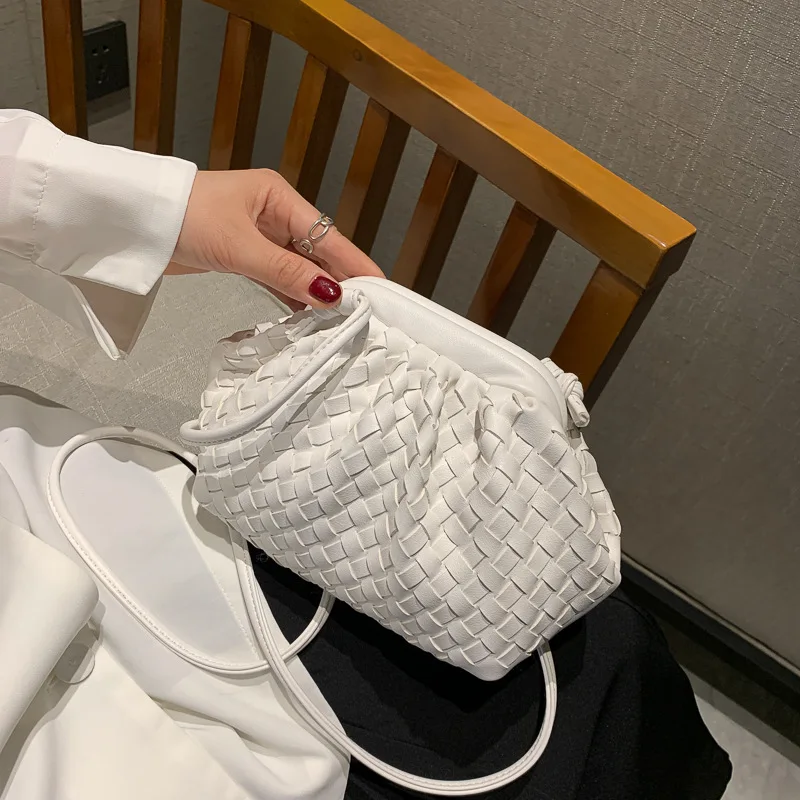 Newest Popular Fashion Clouds Woven Ladies Messenger Bags, Clouds Shoulder Bags For Women
Newest Popular Fashion Clouds Woven Ladies Messenger Bags, Clouds Shoulder Bags For Women
