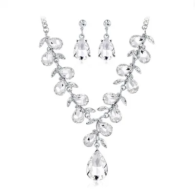 Jewelry Set Hot Selling Bridal Fashion High Quality Crystal Necklace and Earrings Two-piece Jewelry Set Luxurious Gifts Party
Jewelry Set Hot Selling Bridal Fashion High Quality Crystal Necklace and Earrings Two-piece Jewelry Set Luxurious Gifts Party
