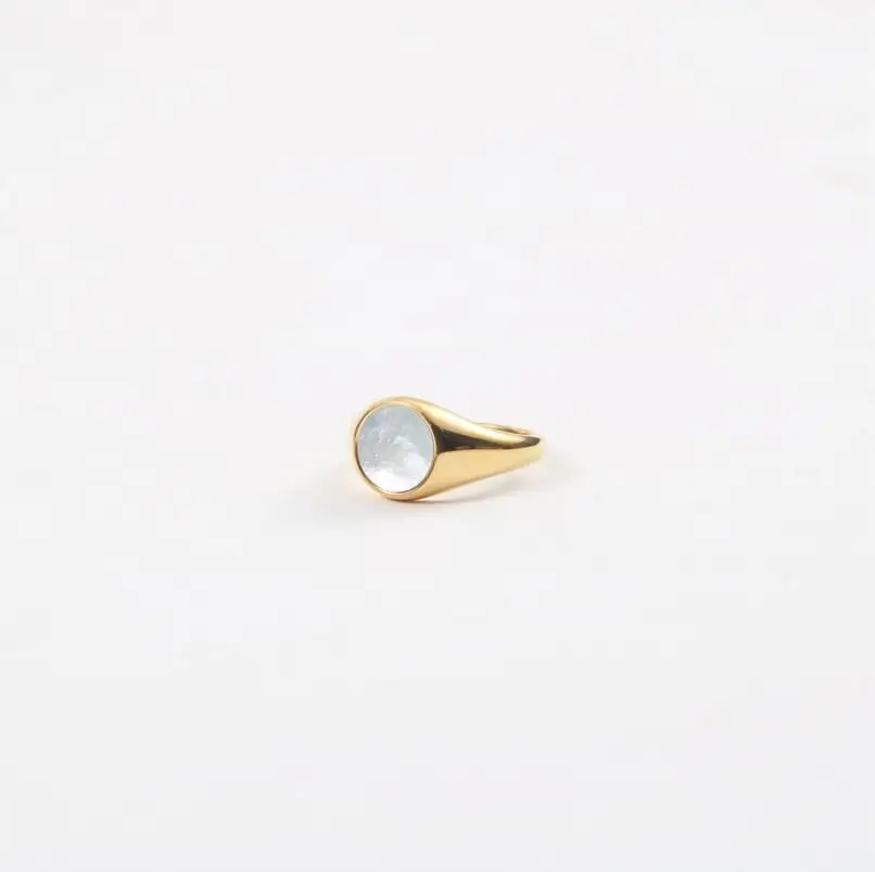Wholesale 18K Gold Plated Round Gemstone White Shell Signet Ring Seashell Ring Vintage Style Modern Jewelry, Silver,gold,rose gold custom
Wholesale 18K Gold Plated Round Gemstone White Shell Signet Ring Seashell Ring Vintage Style Modern Jewelry, Silver,gold,rose gold custom