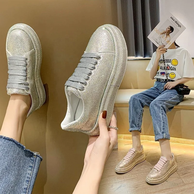 2021 Autumn Women's Shoes New Full Diamond Platform Sneakers Brand Designer Shoes Women Sports White Shine with Rhinestone Shoes
2021 Autumn Women's Shoes New Full Diamond Platform Sneakers Brand Designer Shoes Women Sports White Shine with Rhinestone Shoes