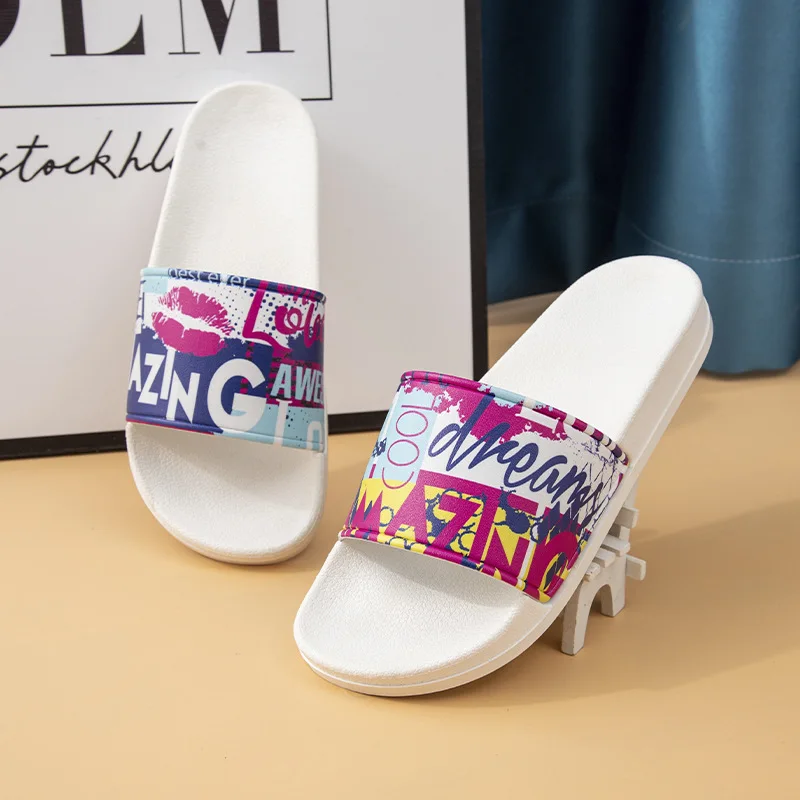 RTS New Style Ladies Slippers Fashion Design Graffiti Flat Sandals Casual Beach Men and Women Slippers, 2 colors
RTS New Style Ladies Slippers Fashion Design Graffiti Flat Sandals Casual Beach Men and Women Slippers, 2 colors
