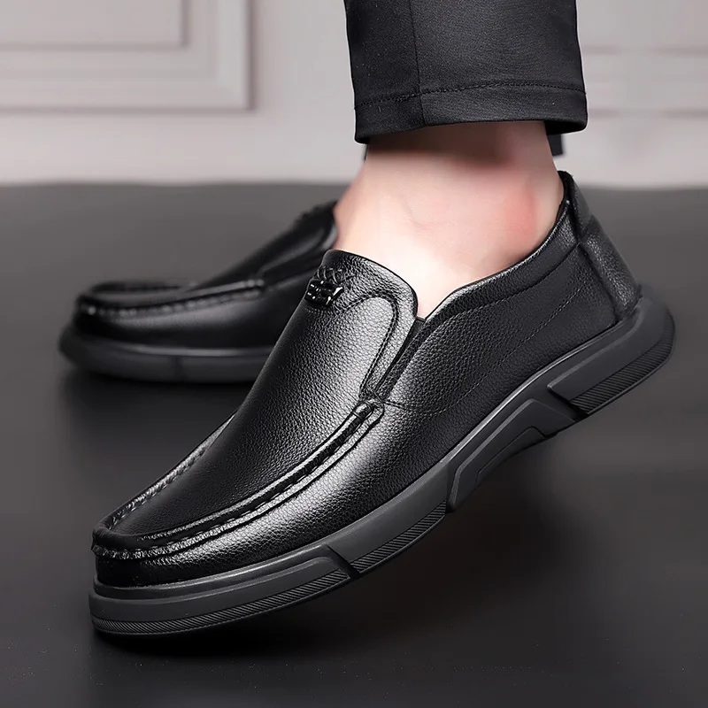 Trendy Flat Slip-on Casual Loafers Men Genuine Leather Shoes Wholesale Price Custom Black Men's Dress Shoes
Trendy Flat Slip-on Casual Loafers Men Genuine Leather Shoes Wholesale Price Custom Black Men's Dress Shoes