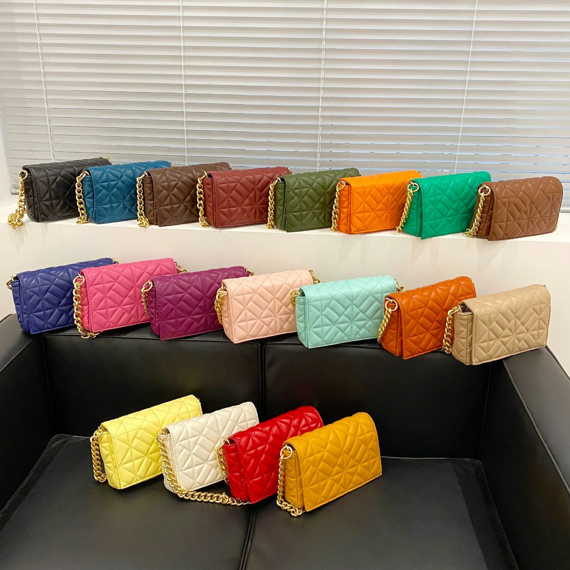 Trend 2022 Ins Fashion Branded Handbags Chain Underarms Bags Women Handbags Ladies Luxury Purses, Customized color
Trend 2022 Ins Fashion Branded Handbags Chain Underarms Bags Women Handbags Ladies Luxury Purses, Customized color