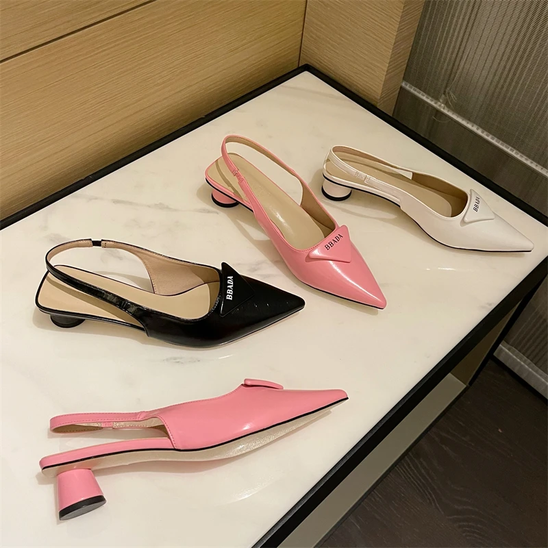 Factory Customization New Design Woman Flat Sandals Pointed Toe Fashion Girls Shoes, Mutic
Factory Customization New Design Woman Flat Sandals Pointed Toe Fashion Girls Shoes, Mutic