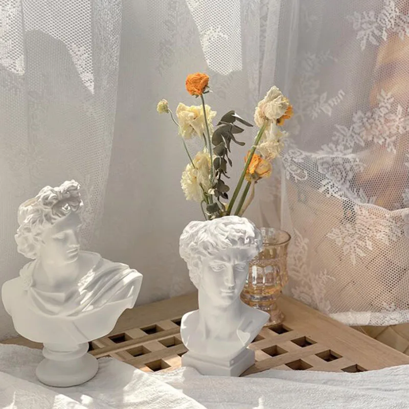 Resin Vase Home Decoration Art Head Statue Pen Holder Sculpture for Artists 100% Safe
Resin Vase Home Decoration Art Head Statue Pen Holder Sculpture for Artists 100% Safe
