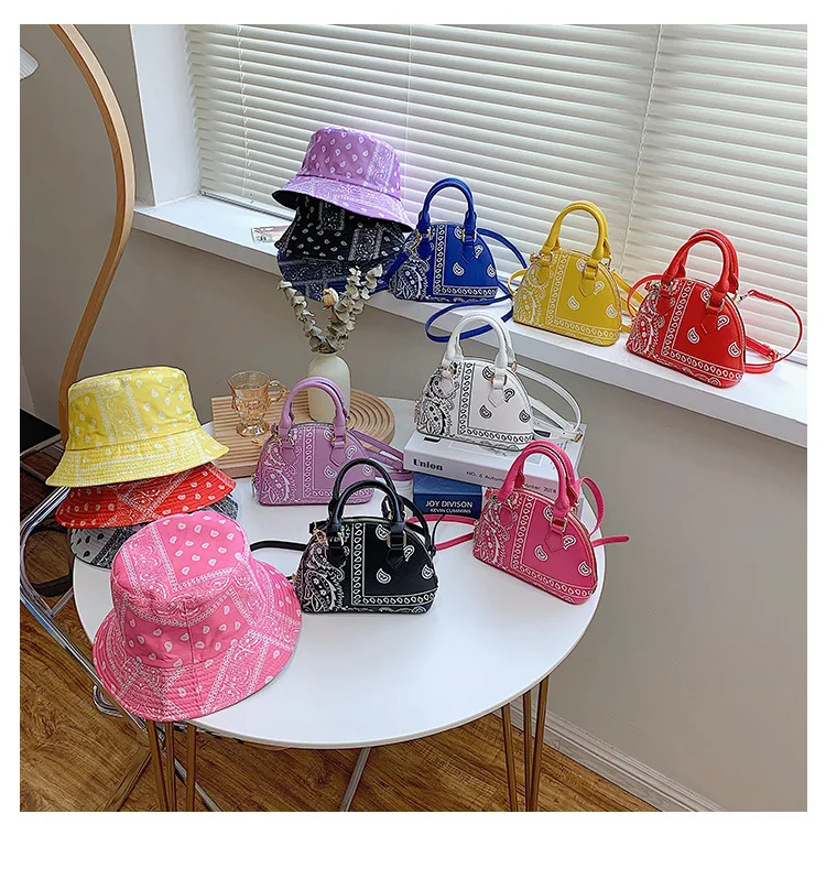 2021 hot designer bag bolsos luxury women purses and handbag ladies crossbody mini purse set with hats, 7 colors
2021 hot designer bag bolsos luxury women purses and handbag ladies crossbody mini purse set with hats, 7 colors