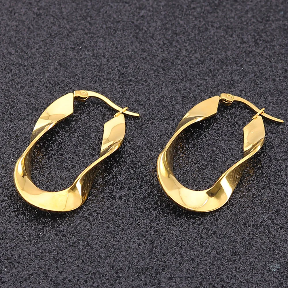 2021 stylish female fashion jewelry gold plated stainless steel twisted designer hoop asymmetric earring, Gold/steel/black
2021 stylish female fashion jewelry gold plated stainless steel twisted designer hoop asymmetric earring, Gold/steel/black