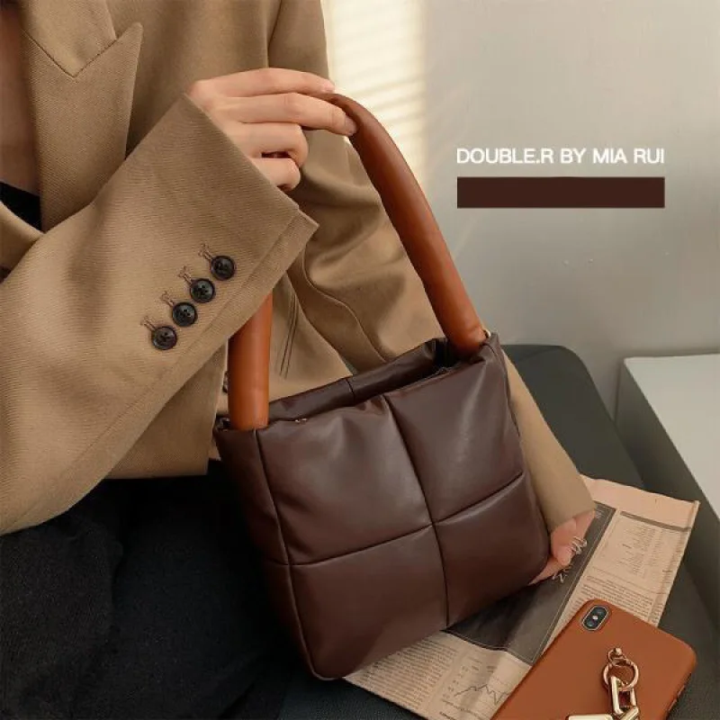 2021 China manufacturer hot sale luxury mini plaid tote woman bags girl casual shoulder bag clutch bag for girls
2021 China manufacturer hot sale luxury mini plaid tote woman bags girl casual shoulder bag clutch bag for girls