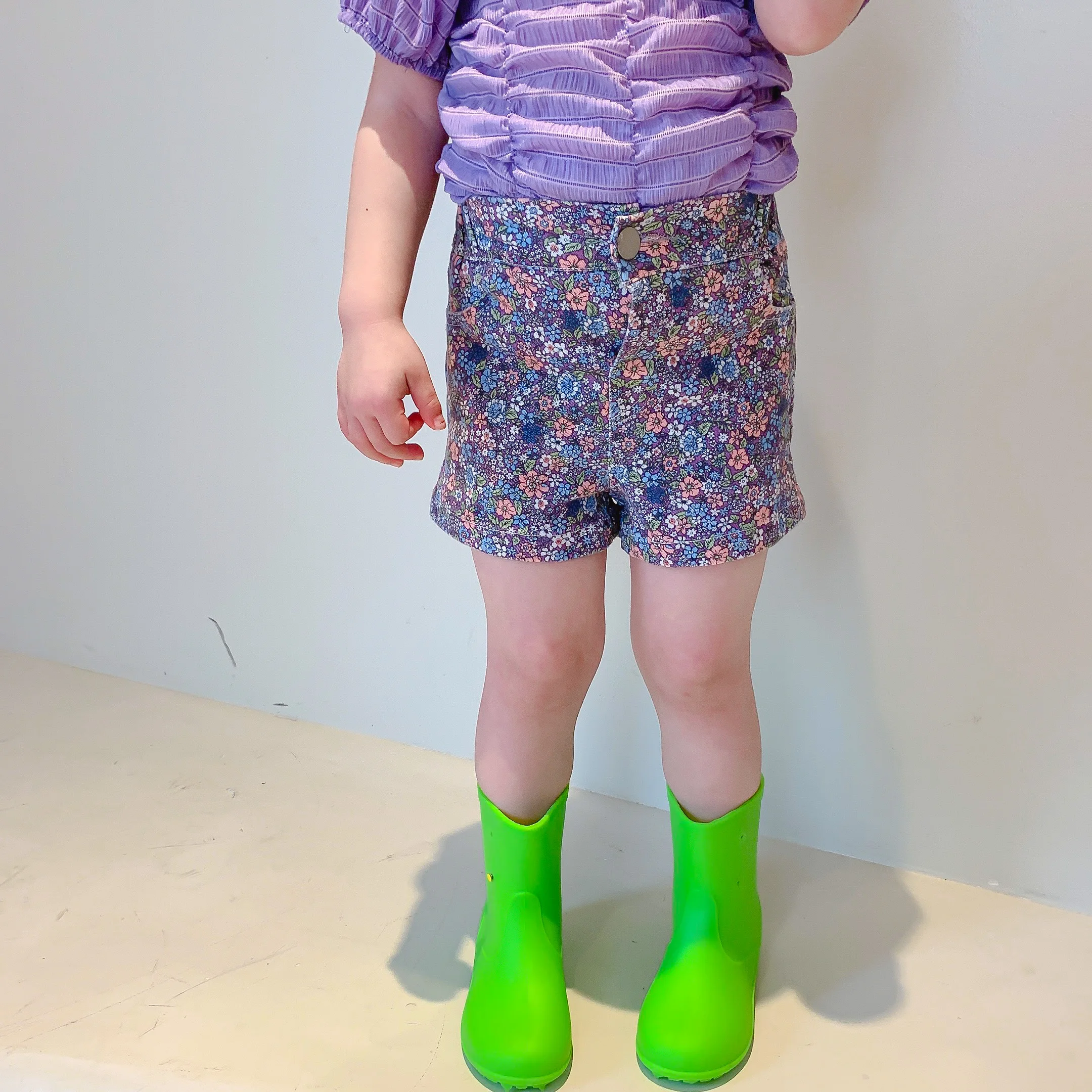 Pure color summer baby girl shorts shivering fashion kids shorts pants for 1-8 years
Pure color summer baby girl shorts shivering fashion kids shorts pants for 1-8 years