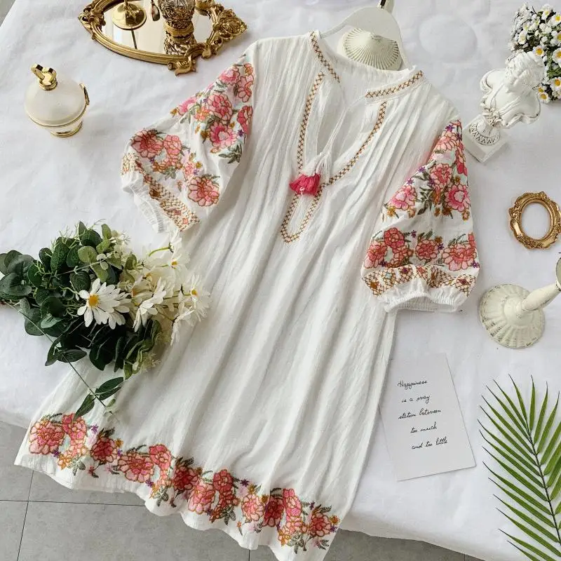 Fashion Bohemian Women Clothing Summer New Casual Holiday Dress Lady Embroidery doll collar Lantern sleeve Short Midi Dress
Fashion Bohemian Women Clothing Summer New Casual Holiday Dress Lady Embroidery doll collar Lantern sleeve Short Midi Dress