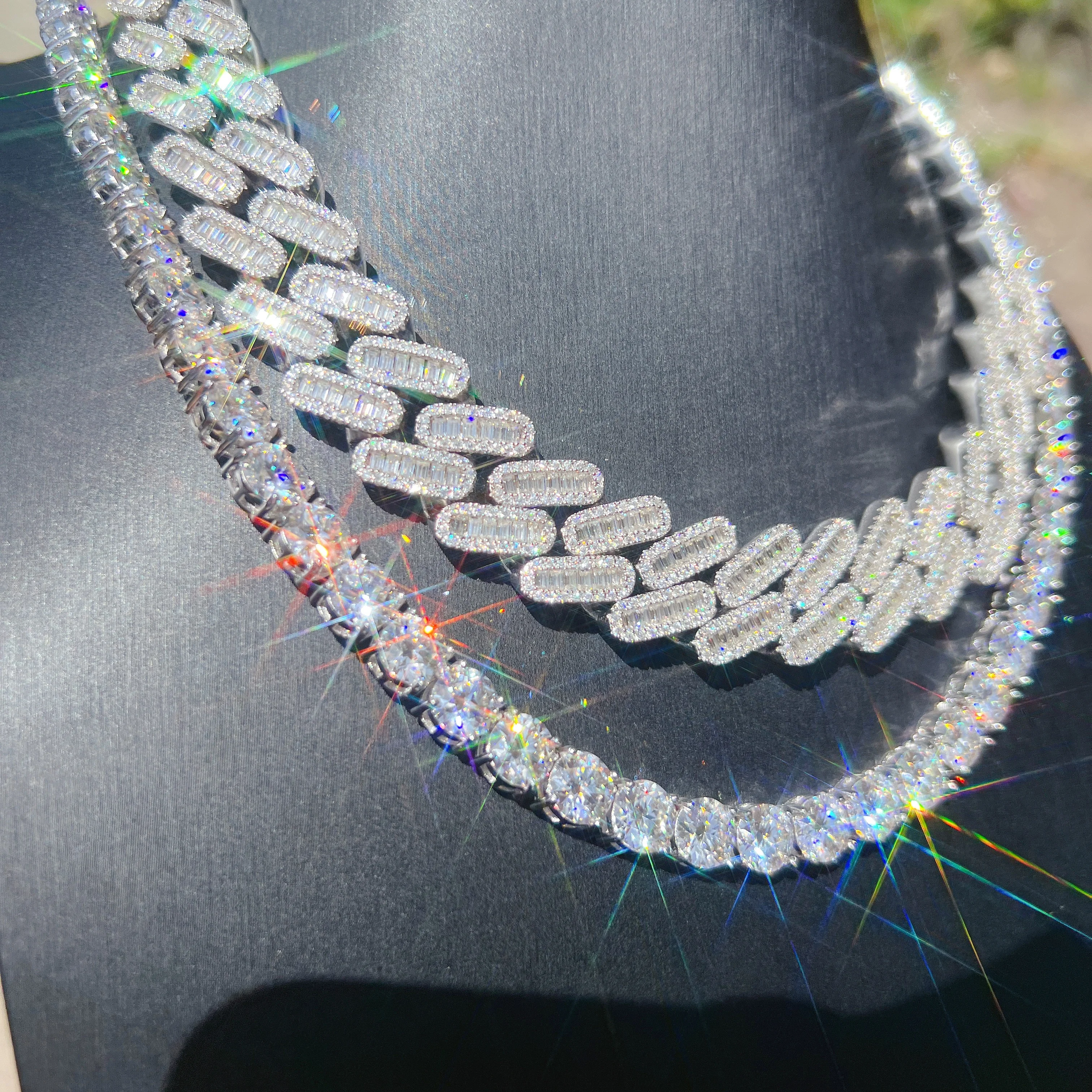 8mm Big Diamond Hip Hop Fine Jewelry Sterling Silver 925 Necklace Iced Out D Color VVS Moissanite Diamond Tennis Chain
8mm Big Diamond Hip Hop Fine Jewelry Sterling Silver 925 Necklace Iced Out D Color VVS Moissanite Diamond Tennis Chain