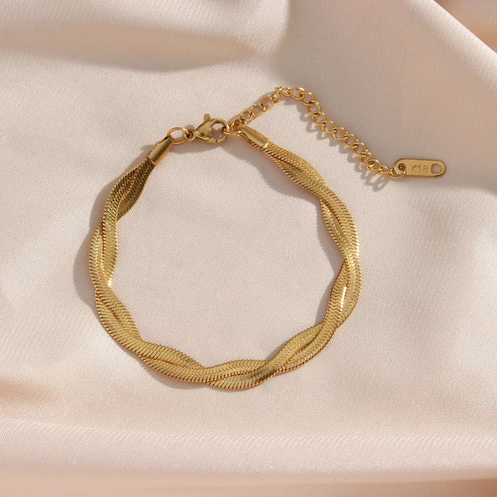 Fashion Jewelry Trendy Style Gold Plated Stainless Steel Double Chain Cross Women Jewelry Bracelets
Fashion Jewelry Trendy Style Gold Plated Stainless Steel Double Chain Cross Women Jewelry Bracelets