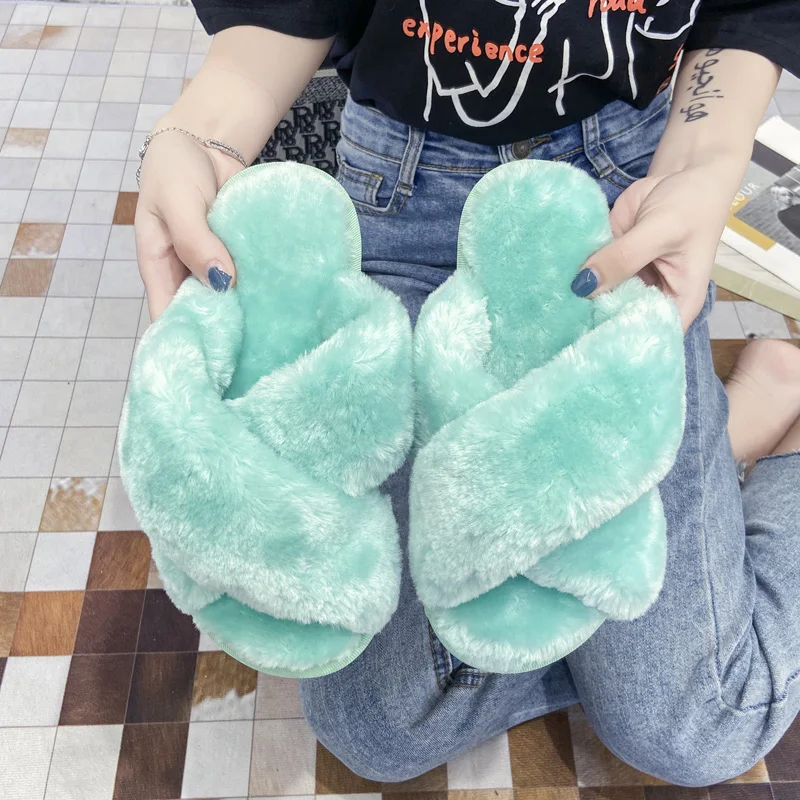 Fashion Kids Fur Fancy Rubber Shoes Flat Slippers Plush cross fur slippers, 11 colors to choose
Fashion Kids Fur Fancy Rubber Shoes Flat Slippers Plush cross fur slippers, 11 colors to choose