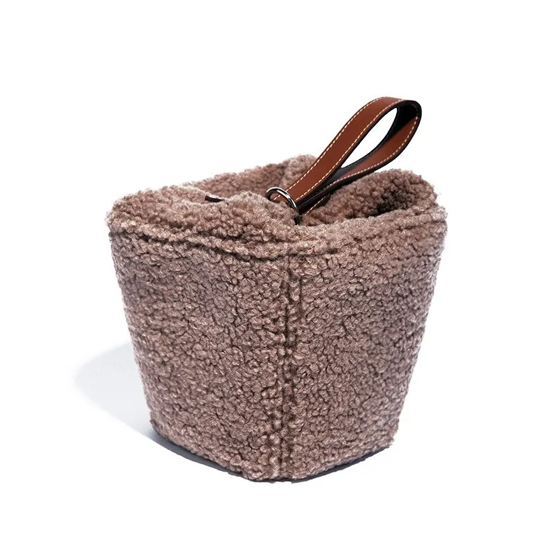 Personality Ladies Texture Plush Crossbody Bucket Bag Female Drawstring Furry Hand Bag Korean Fashion Women Luxury Shoulder, Picture
Personality Ladies Texture Plush Crossbody Bucket Bag Female Drawstring Furry Hand Bag Korean Fashion Women Luxury Shoulder, Picture