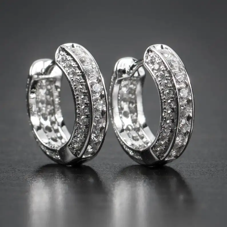 High Quality Hypoallergenic Men Jewelry Simple 925 Silver Huggie Earrings Cubic Zirconia Women Hoop Earrings, Gold/silver
High Quality Hypoallergenic Men Jewelry Simple 925 Silver Huggie Earrings Cubic Zirconia Women Hoop Earrings, Gold/silver