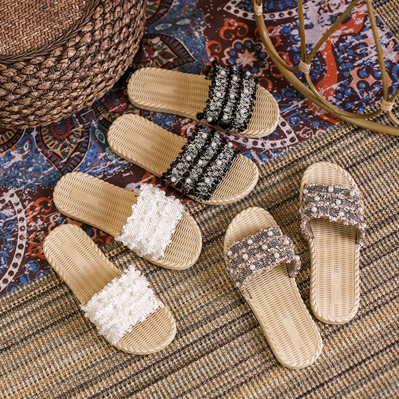 Women's flat-bottomed slippers with pearls and non-slip fashion slippers
Women's flat-bottomed slippers with pearls and non-slip fashion slippers