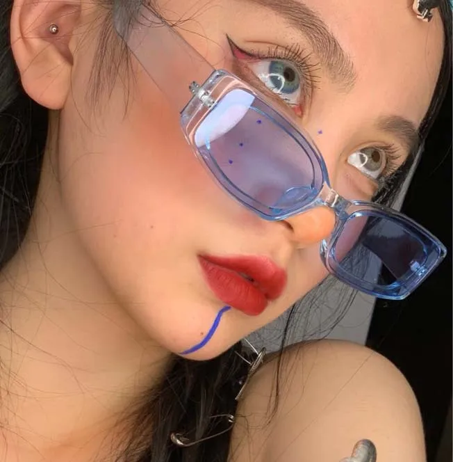 Chinese Good Quality Metal Hinge Multy Color Full Frame Unisex Eyewear Glass Rectange Candy Color Fashion Sunglasses Women
Chinese Good Quality Metal Hinge Multy Color Full Frame Unisex Eyewear Glass Rectange Candy Color Fashion Sunglasses Women