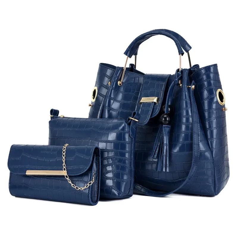 Explosive style large-capacity practical and lightweight lady messenger combination bag
Explosive style large-capacity practical and lightweight lady messenger combination bag