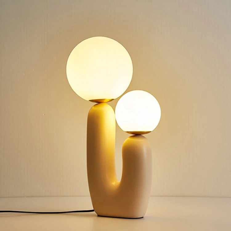 Italy design artistic pink kids room table lamp nordic modern mini glass ball desk lamp cute decorative hotel bedside table lamp
Italy design artistic pink kids room table lamp nordic modern mini glass ball desk lamp cute decorative hotel bedside table lamp