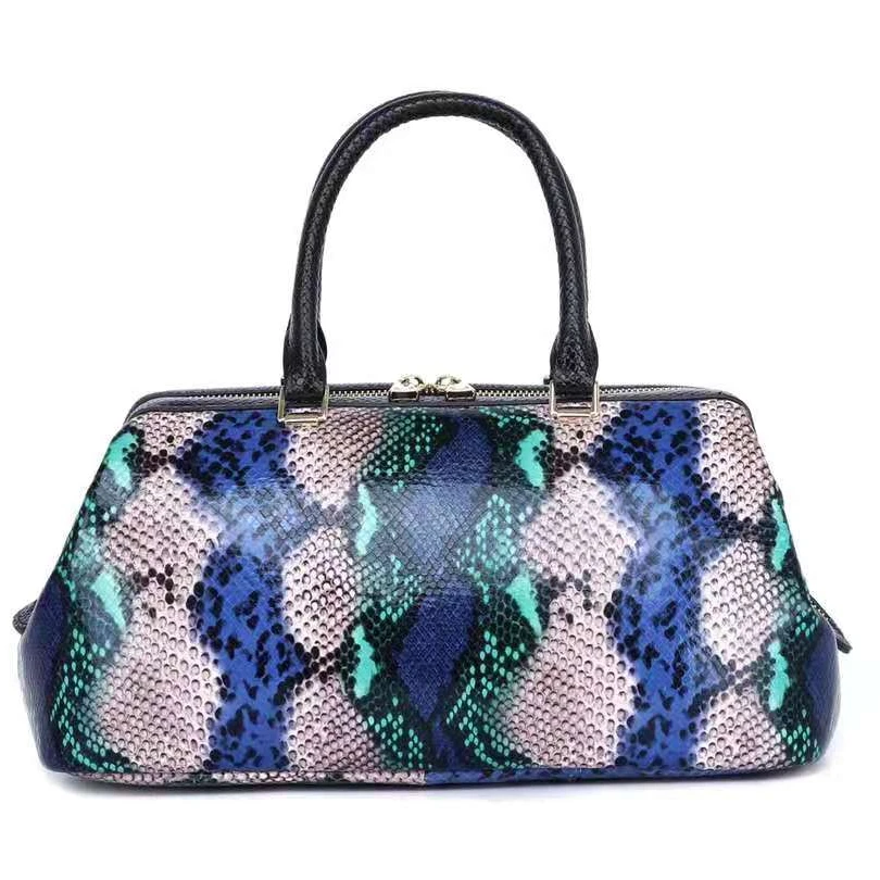 Winter High Quality Luxury Lady Tote shoulder bags snake print handbags fashion bags women handbags, More
Winter High Quality Luxury Lady Tote shoulder bags snake print handbags fashion bags women handbags, More