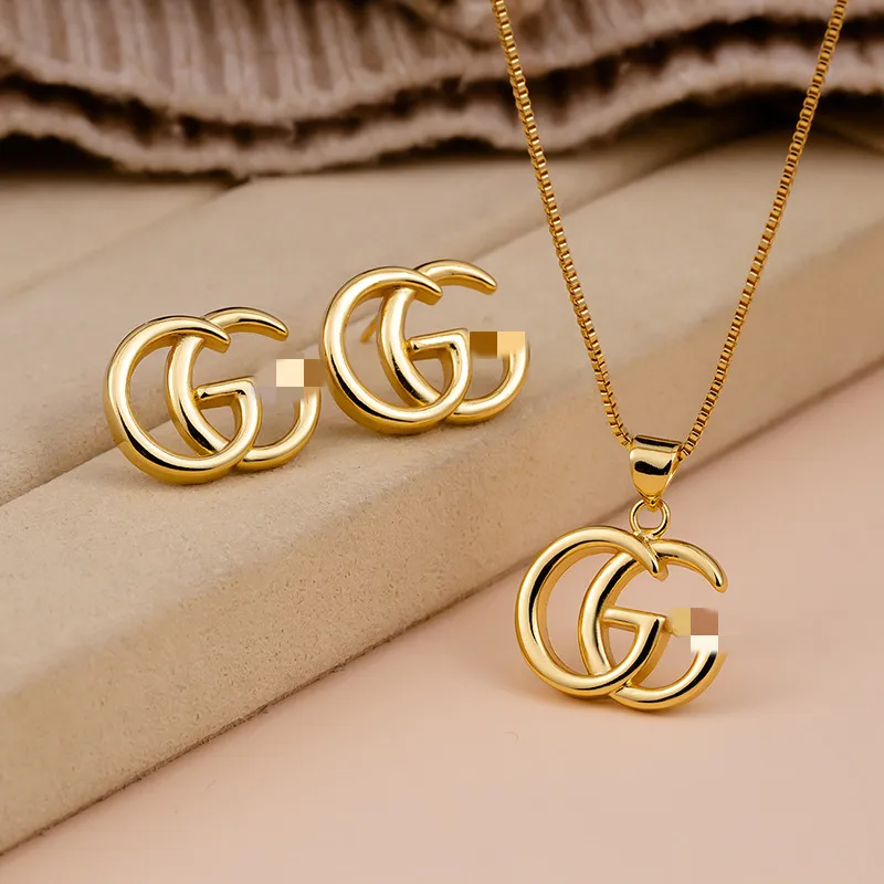 Necklace custom designer Mini fashion personalized women's Necklace Set Gold Plated Charm Jewelry Necklace Pendant
Necklace custom designer Mini fashion personalized women's Necklace Set Gold Plated Charm Jewelry Necklace Pendant